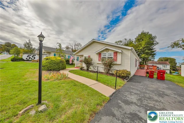 a view of house and outdoor space