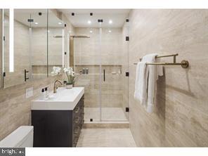 1403 Spruce Street, Unit 2B1BA Philadelphia, PA 19102 - Photo 13 of 15