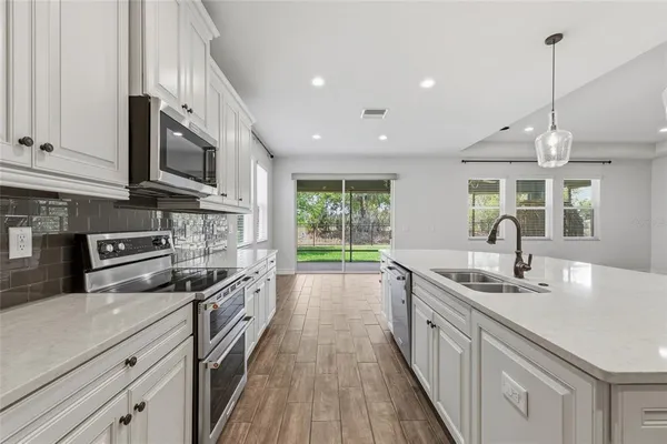 $549,000 | 33140 Azalea Ridge Drive, Wesley Chapel, FL 33545