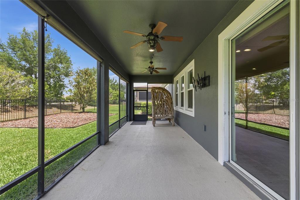 33140 Azalea Ridge Drive Wesley Chapel, FL 33545 - Photo 4 of 47
