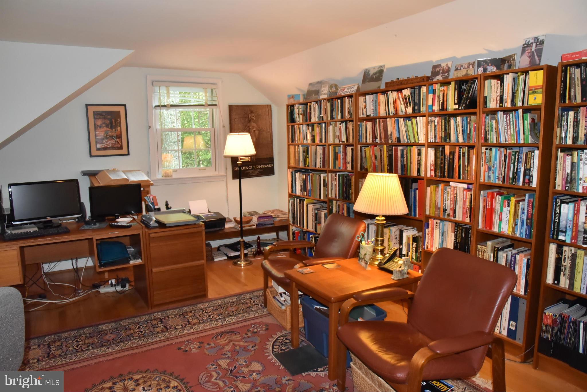3821 King Arthur Road Annandale, VA 22003 - Photo 16 of 30 a workspace with furniture and window