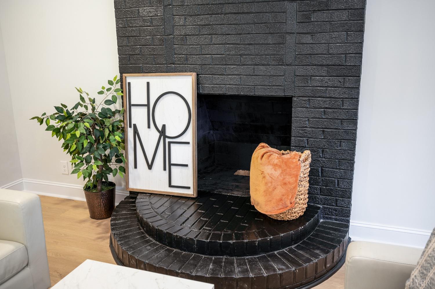 1761 Old Farm Road Lynchburg, VA 24503 - Photo 9 of 60 a picture of table and chair