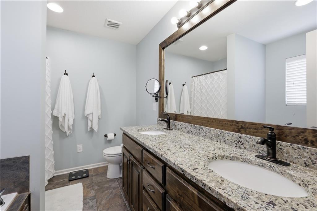 16640 Ruby Way Basehor, KS 66007 - Photo 18 of 31