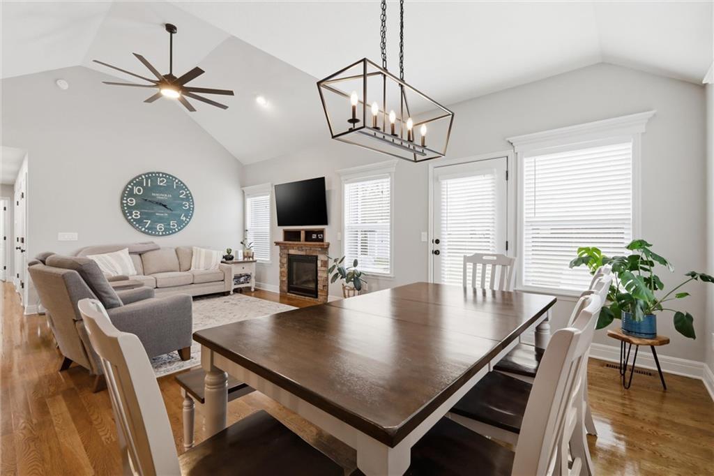 16640 Ruby Way Basehor, KS 66007 - Photo 8 of 31