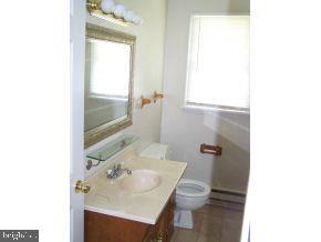 121 Jericho Road Tuckerton, NJ 08087 - Photo 9 of 15 Gallery Image 9