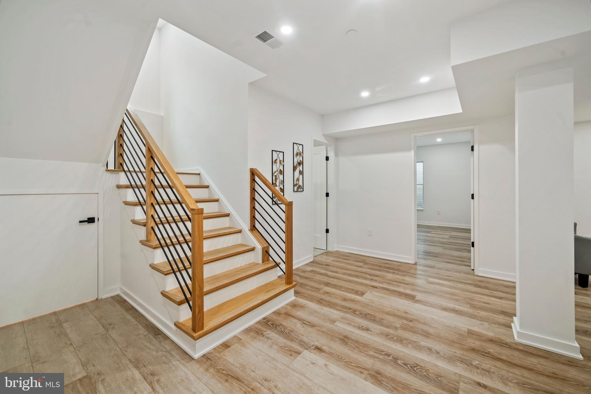 8704 Ewing Drive Bethesda, MD 20817 - Photo 40 of 58