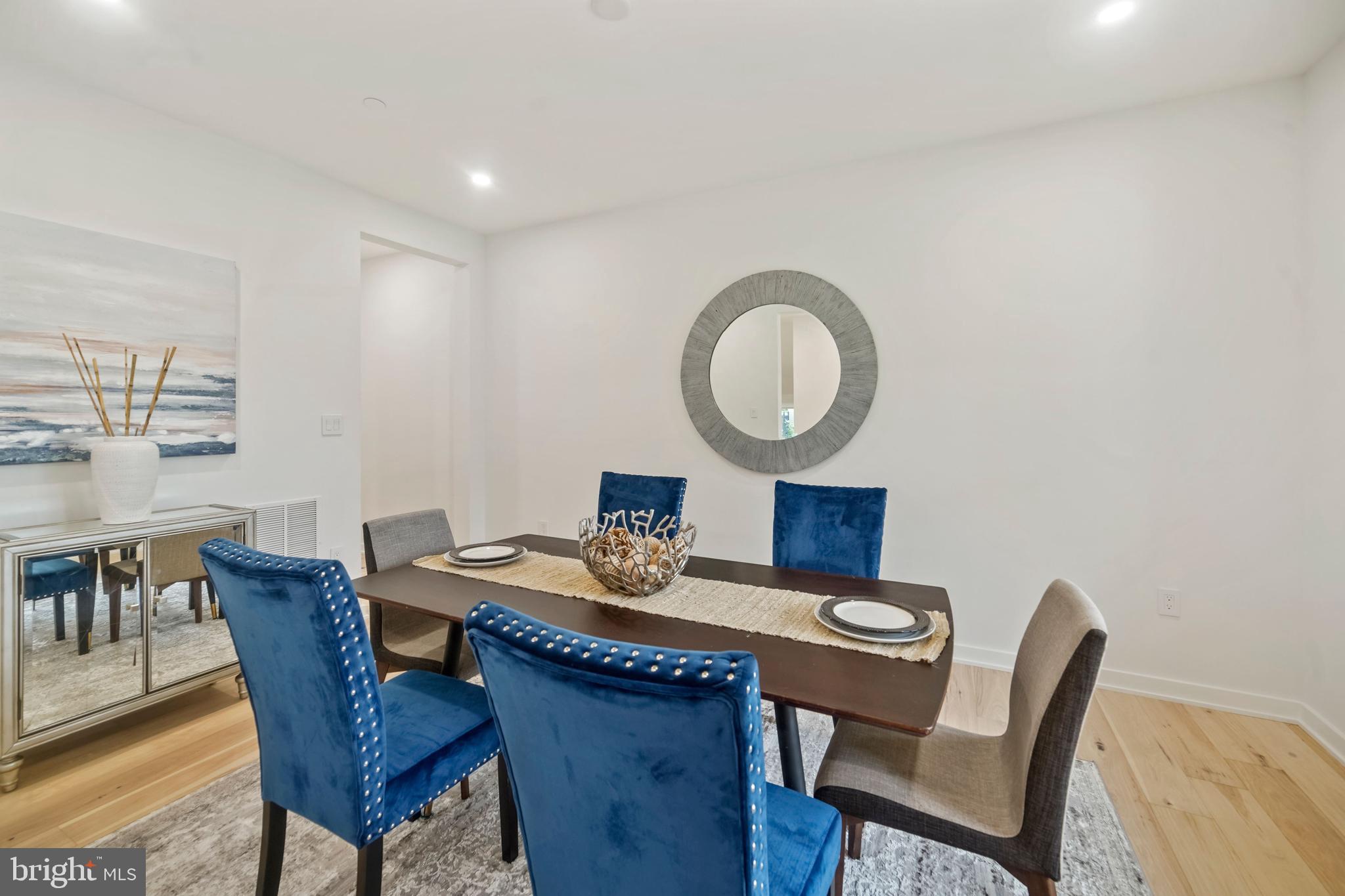 8704 Ewing Drive Bethesda, MD 20817 - Photo 4 of 58