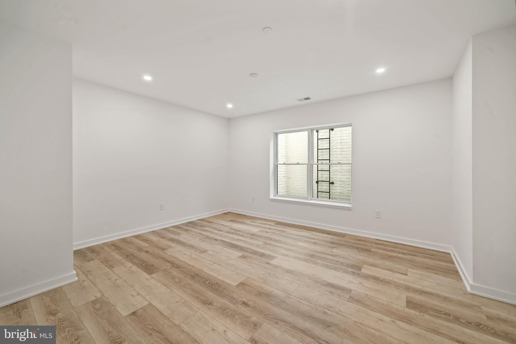 8704 Ewing Drive Bethesda, MD 20817 - Photo 44 of 58