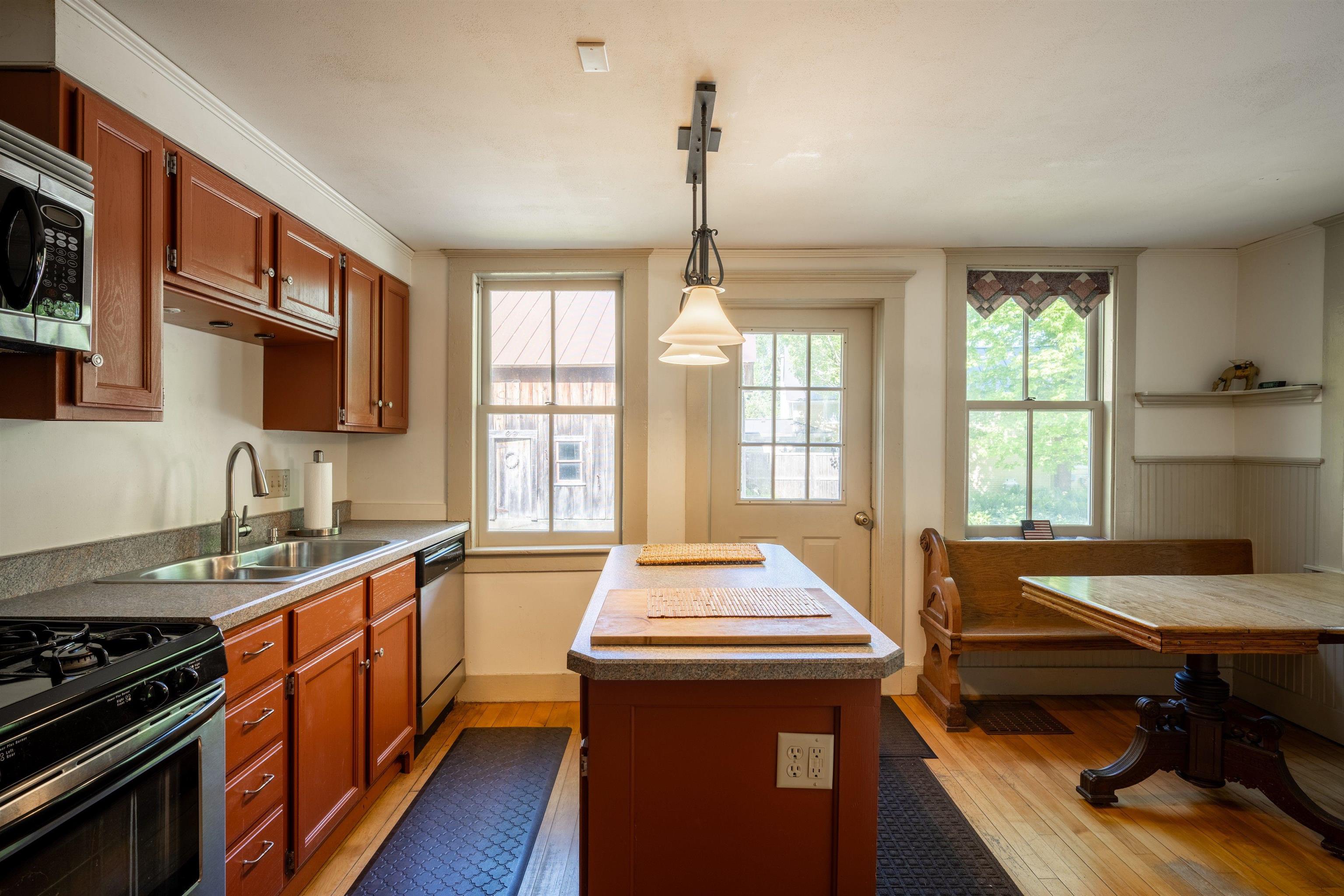 458 East Main Street Middlebury, VT 05753 - Photo 2 of 37