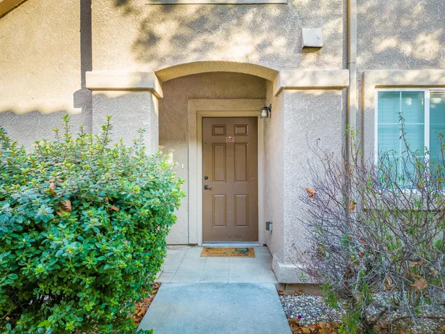 $330,000 | 4200 East Commerce Way, Unit 1814, Sacramento, CA 95834