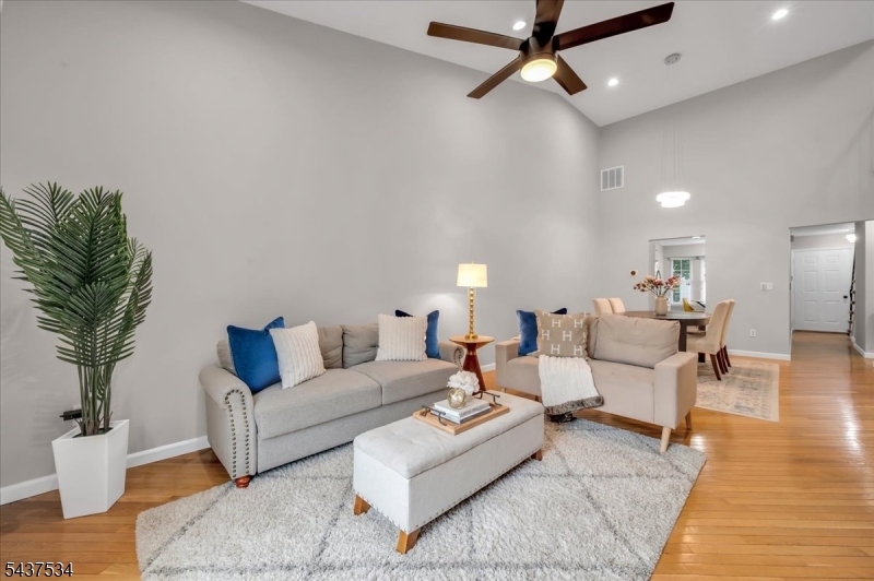 119 Choctaw Ridge Road Somerville, NJ 08876 - Photo 11 of 34