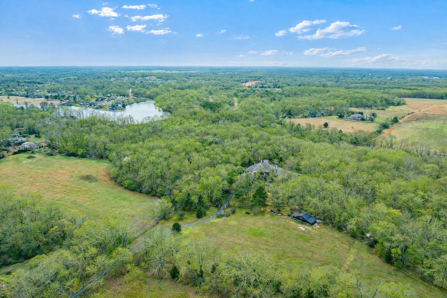 225 Lake Hills Road Tullahoma, TN 37388 - Photo 34 of 38