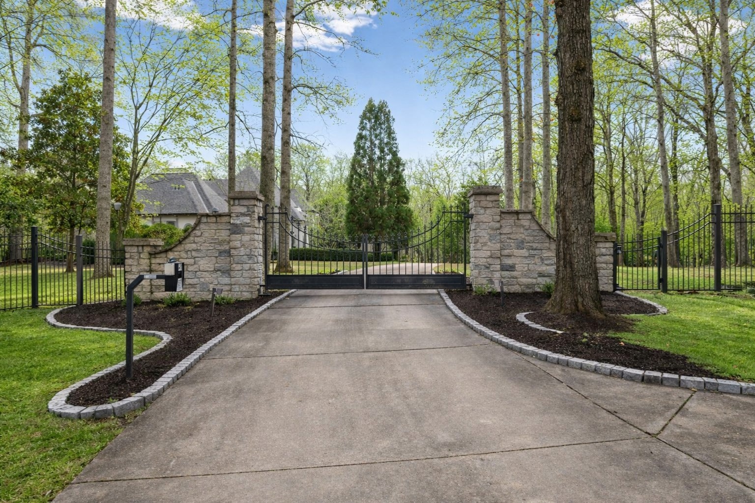 225 Lake Hills Road Tullahoma, TN 37388 - Photo 7 of 38