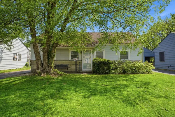 $209,500 | 1074 South James Road, Columbus, OH 43227