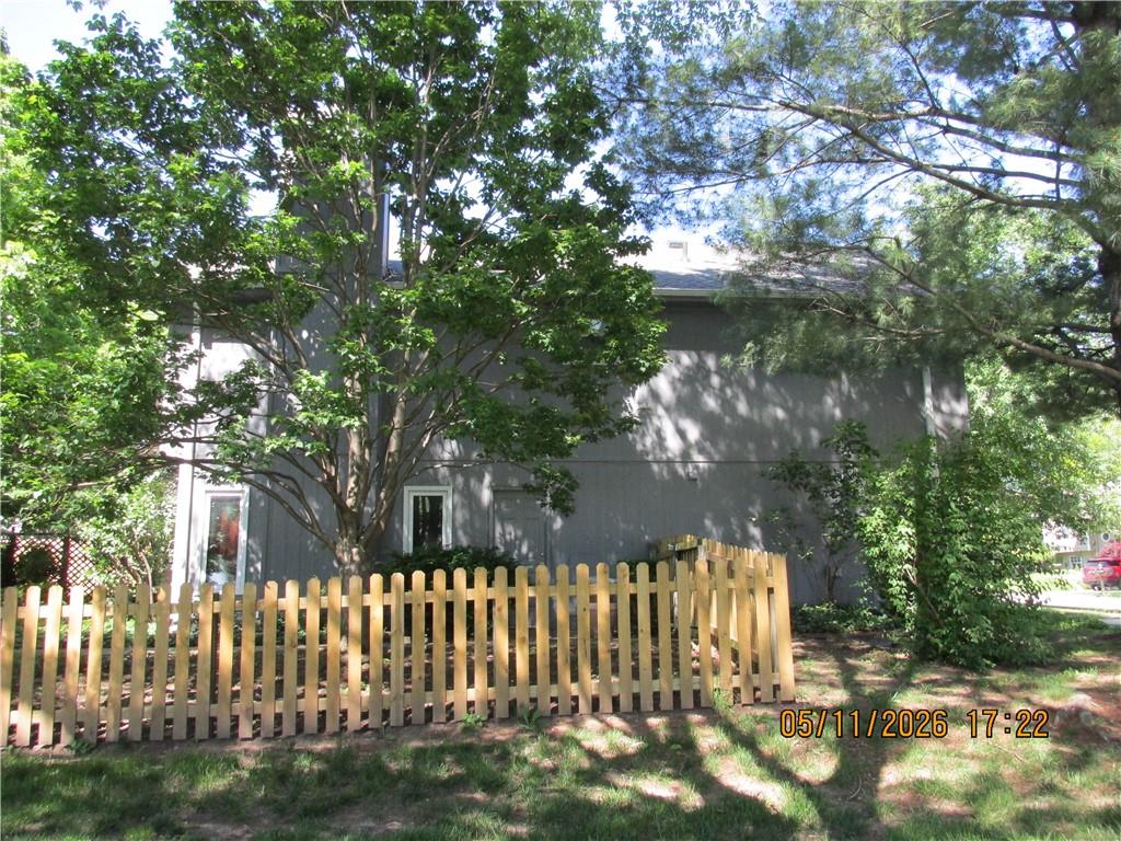 2112 Northeast Springbrook Street Blue Springs, MO 64014 - Photo 18 of 20