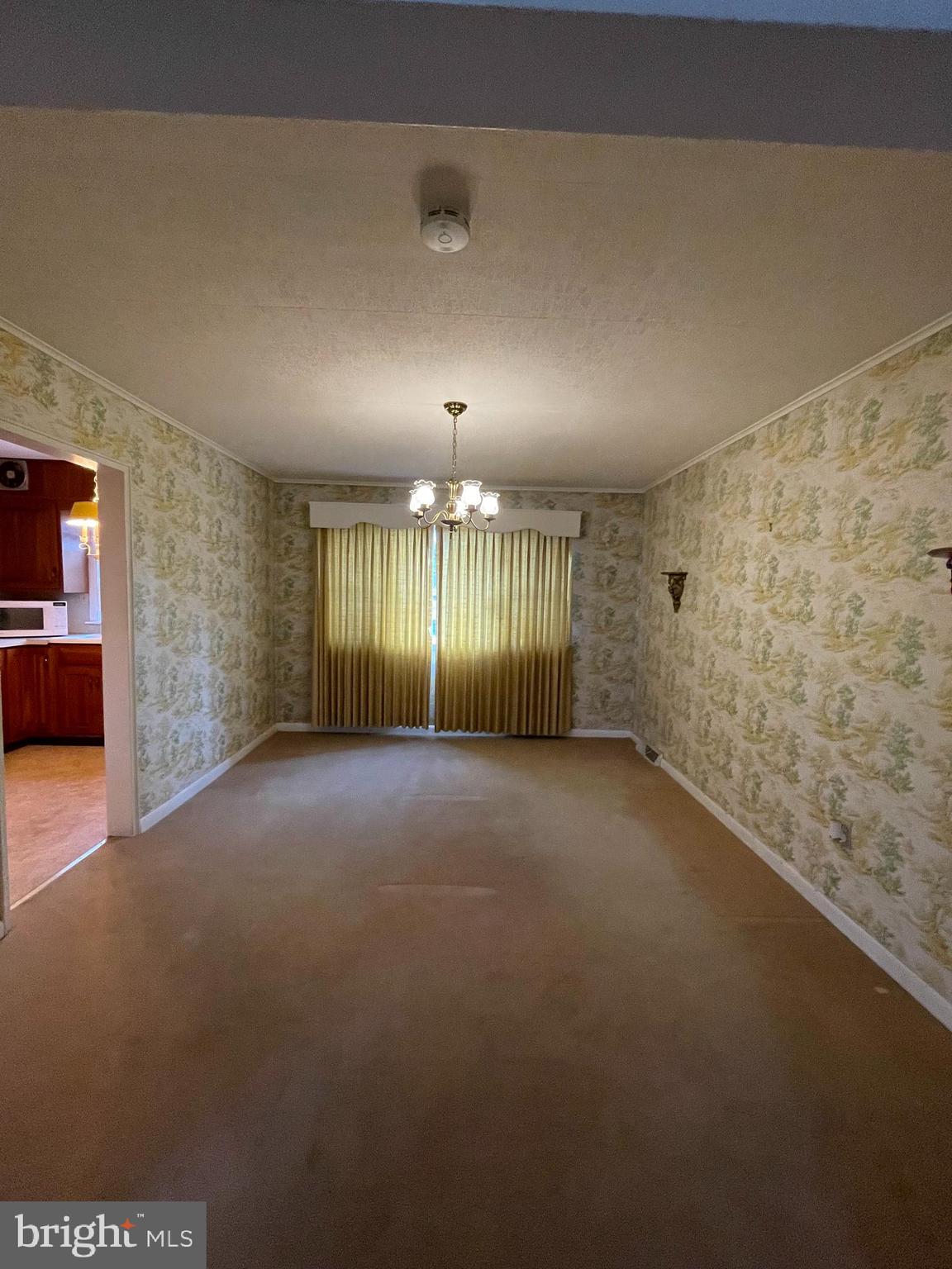 435 Sycamore Road Reading, PA 19611 - Photo 4 of 14 a view of empty room