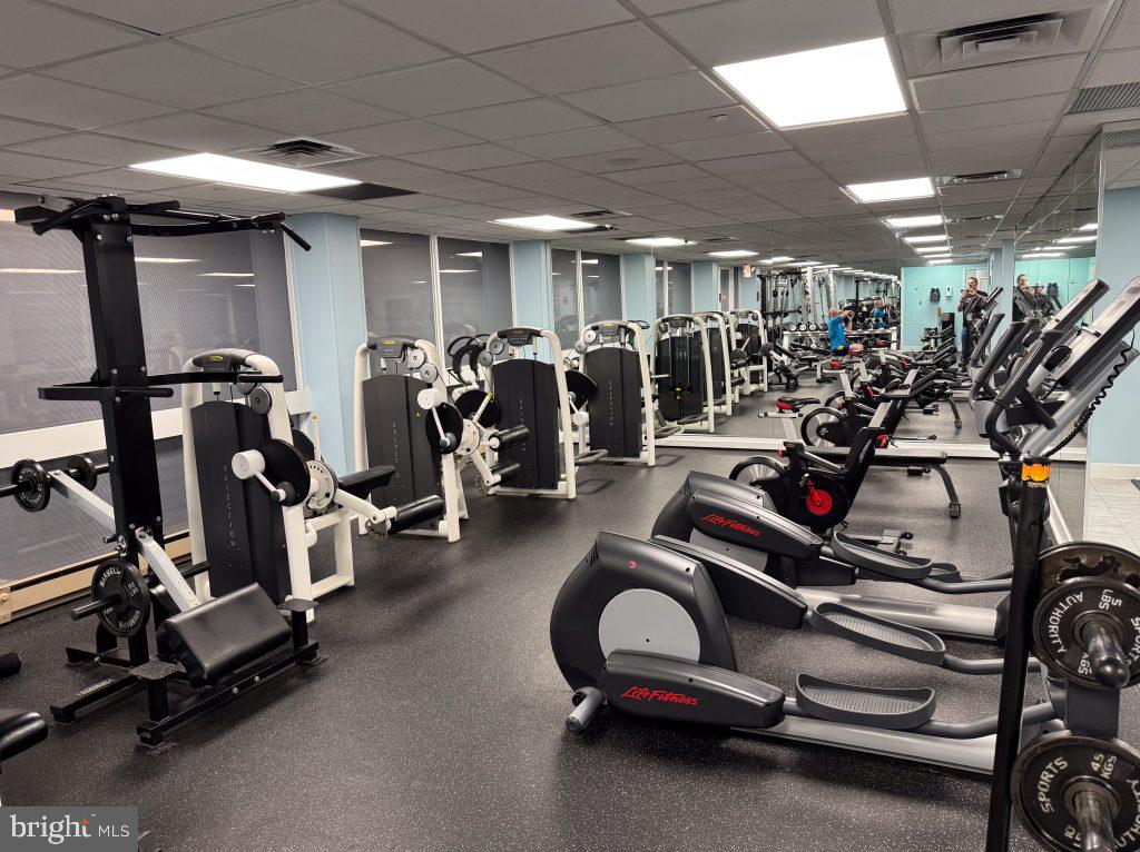 2001 Hamilton Street, Unit 1626 Philadelphia, PA 19130 - Photo 17 of 19