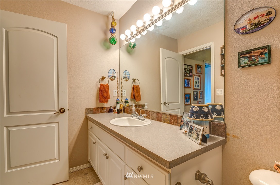 230 Cunningham Road Kelso, WA 98626 - Photo 14 of 21 Gallery Image 14