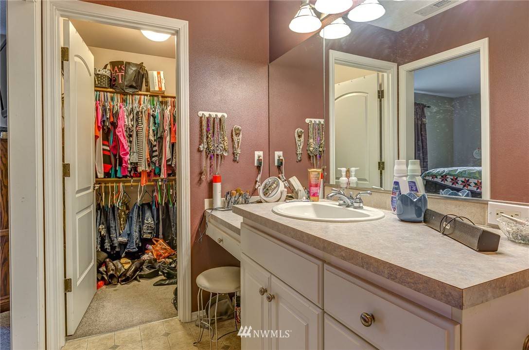 230 Cunningham Road Kelso, WA 98626 - Photo 19 of 21 Gallery Image 19
