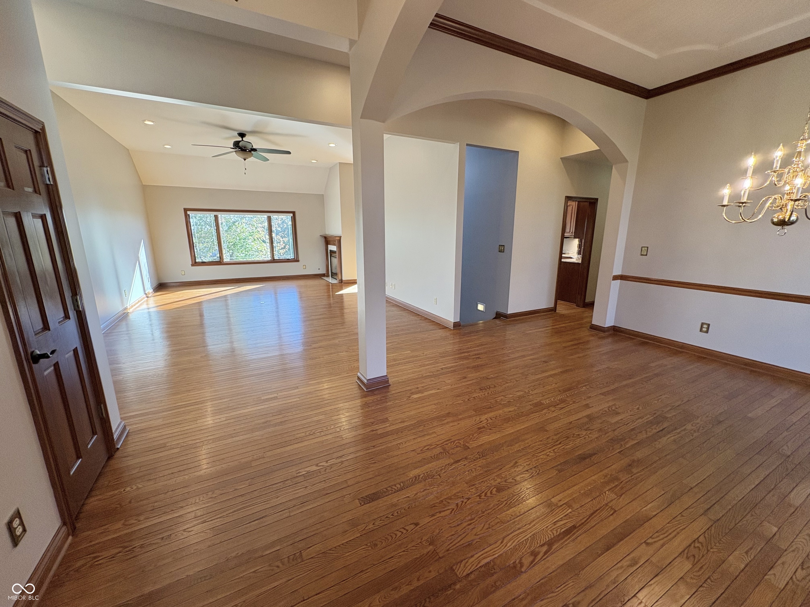 5213 Rocklane Road Greenwood, IN 46143 - Photo 3 of 23