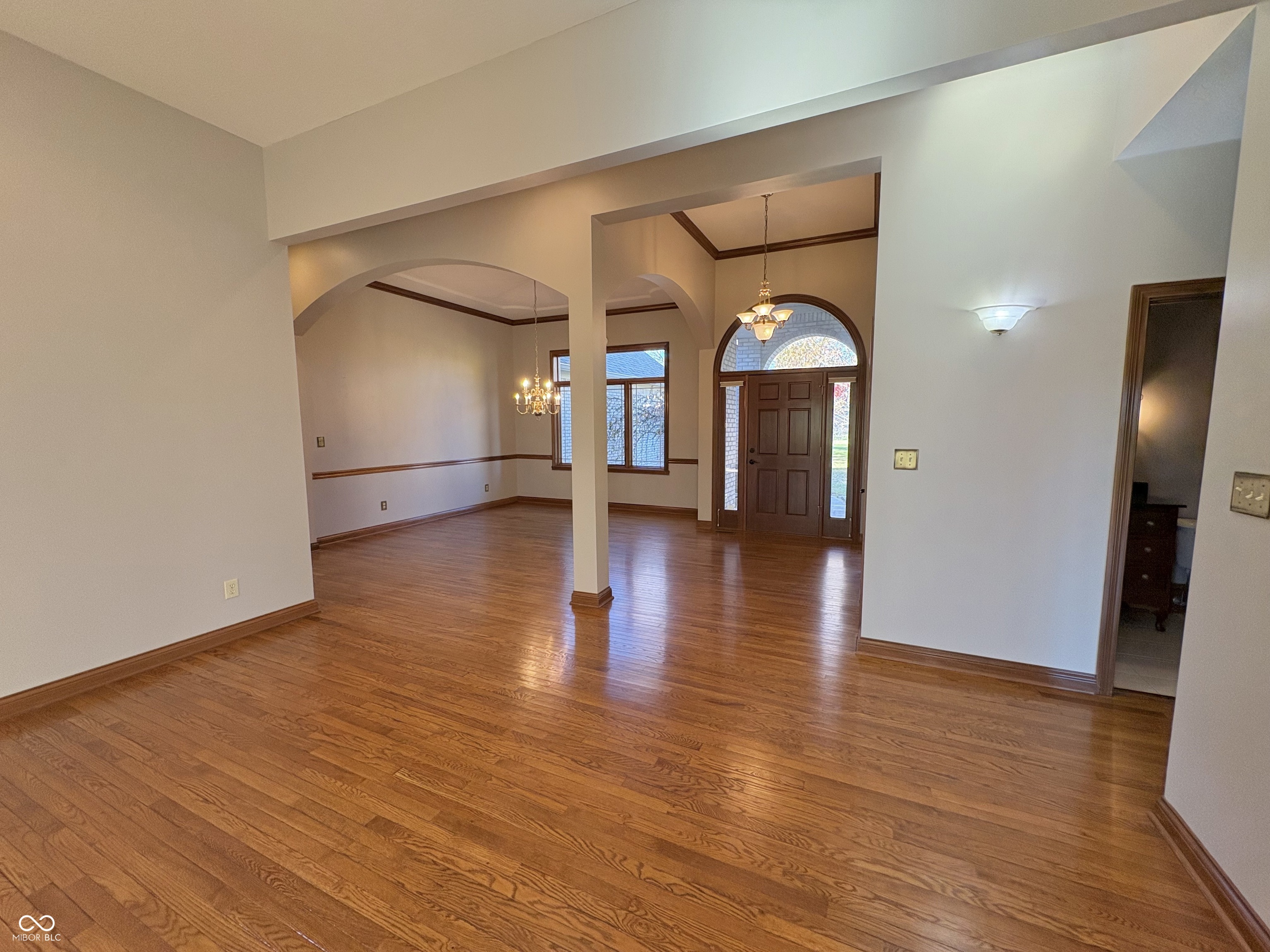 5213 Rocklane Road Greenwood, IN 46143 - Photo 4 of 23