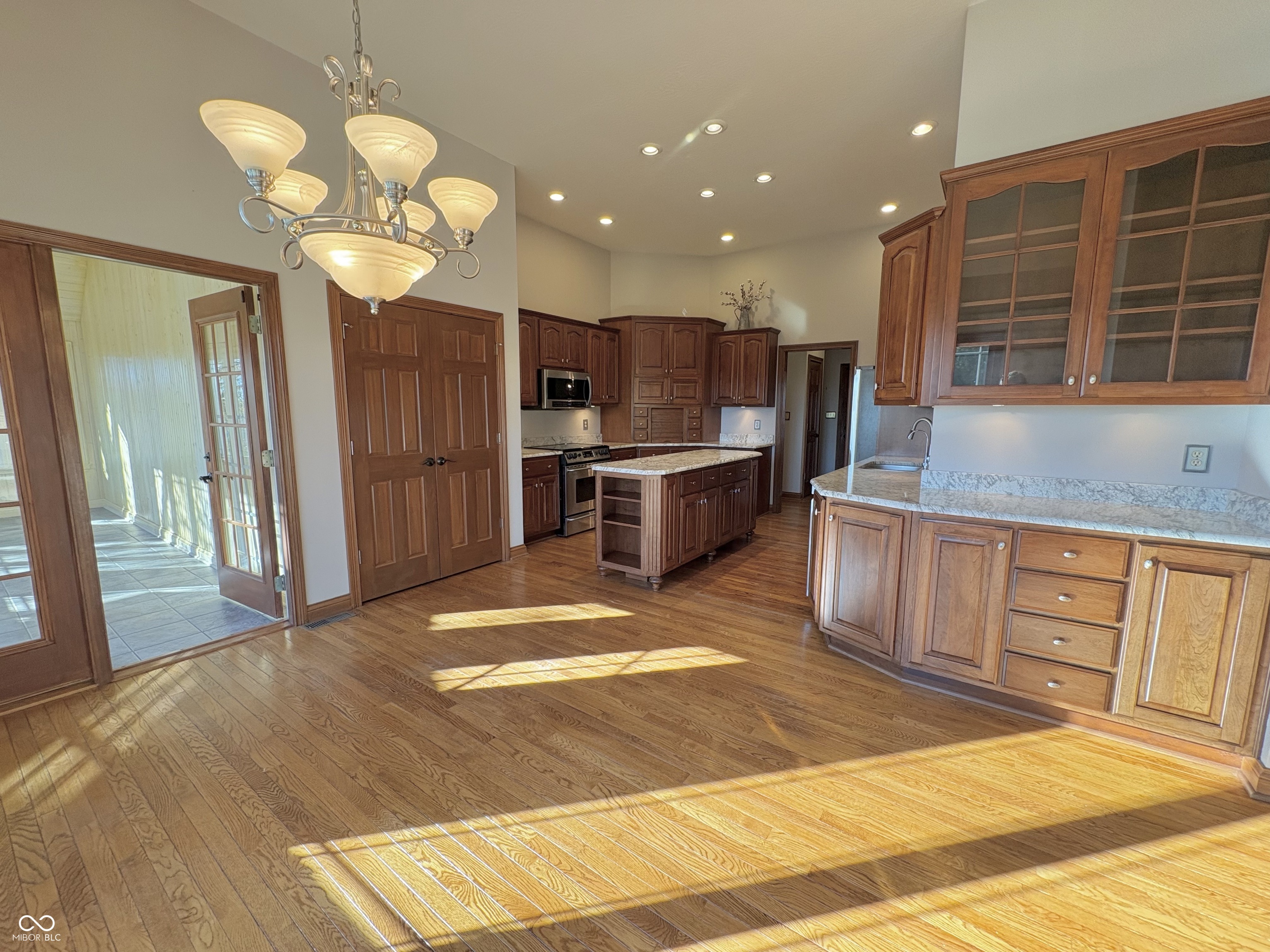 5213 Rocklane Road Greenwood, IN 46143 - Photo 9 of 23