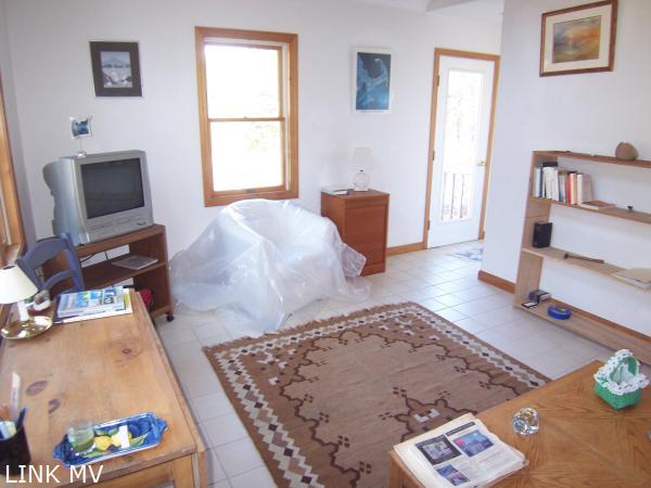 19 Turkeyland Cove Road Edgartown, MA 02539 - Photo 22 of 32 http://d1qzqeyxiitrap.cloudfront.net/photos/19168/600/cf27b1a2.jpg