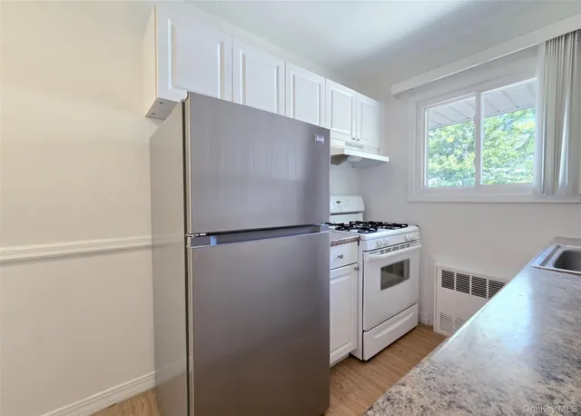 $269,000 | 265 Edmunton Drive, Unit I 12, North Babylon, NY 11703