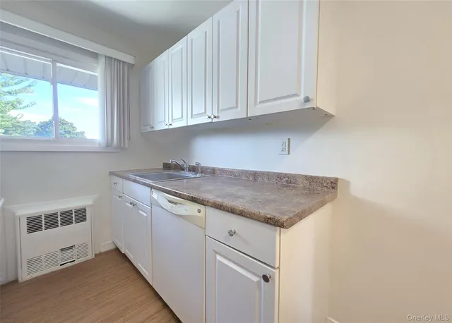 $269,000 | 265 Edmunton Drive, Unit I 12, North Babylon, NY 11703