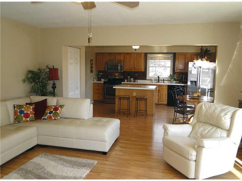 20 McBride Road Canonsburg, PA 15317 - Photo 13 of 25 Family Room.