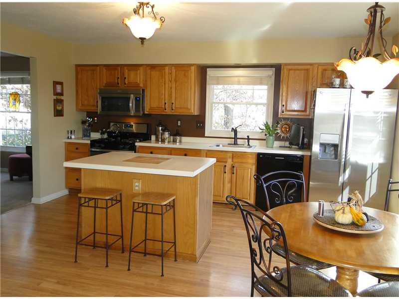 20 McBride Road Canonsburg, PA 15317 - Photo 10 of 25 Kitchen.