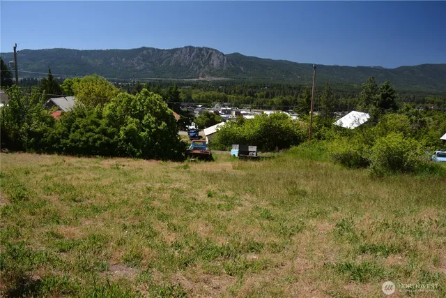 $299,000 | 3-4 West 6th Street, Cle Elum, WA 98922