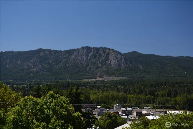 $299,000 | 3-4 West 6th Street, Cle Elum, WA 98922