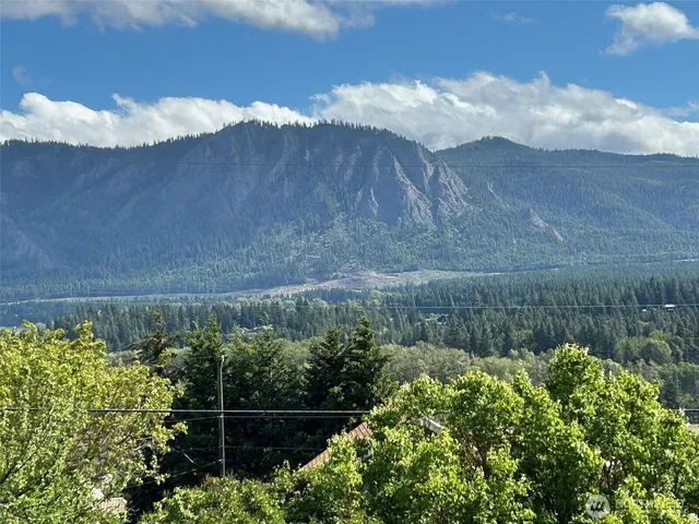 $299,000 | 3-4 West 6th Street, Cle Elum, WA 98922