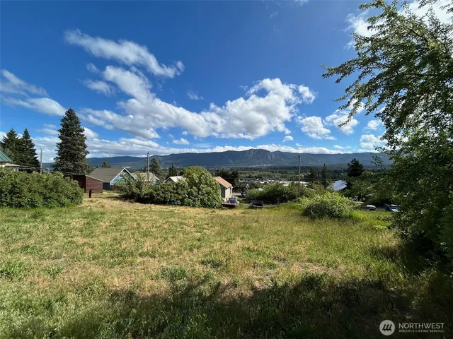 $299,000 | 3-4 West 6th Street, Cle Elum, WA 98922