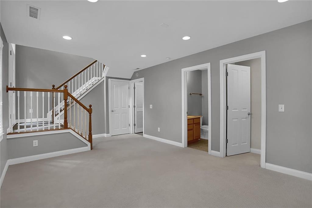 2004 Rhettsbury Street Carmel, IN 46032 - Photo 7 of 43 Gallery Image 7