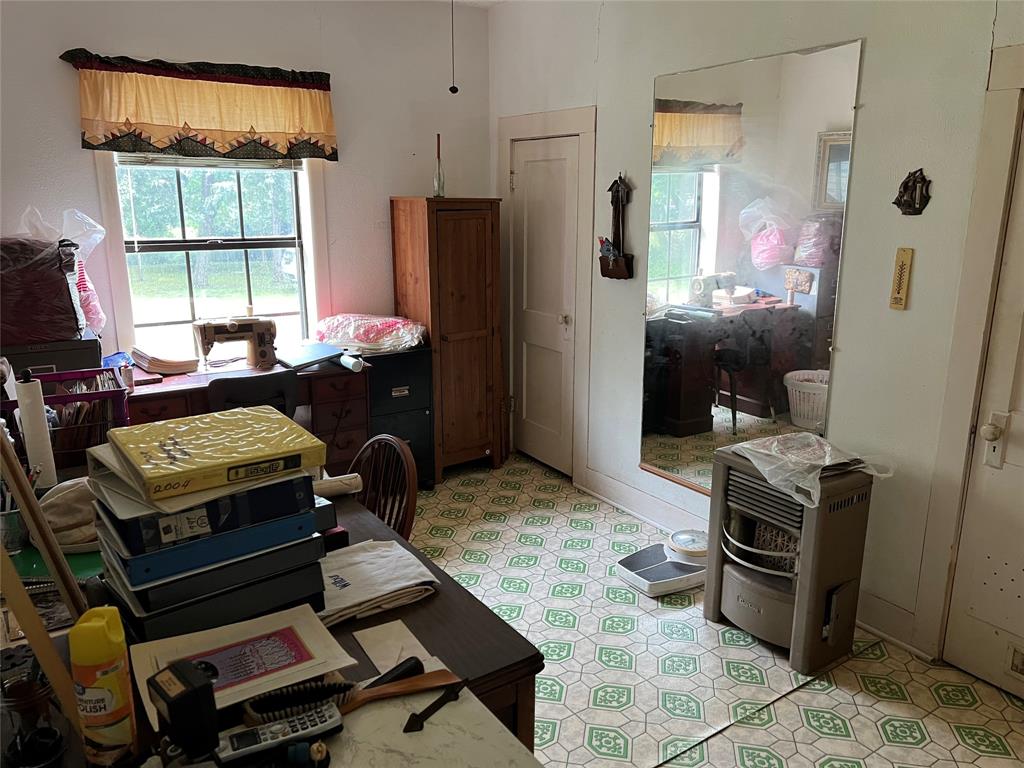 6477 West Fm 922 Valley View Valley View, TX 76272 - Photo 3 of 6