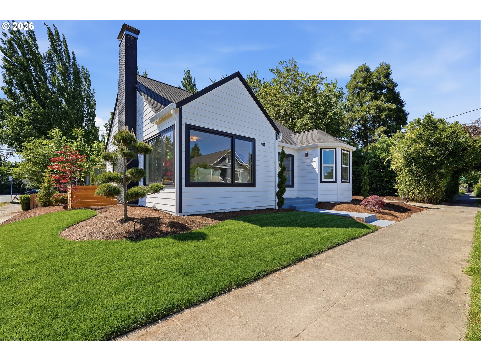 2333 Southeast 40th Avenue Portland, OR 97214 - Photo 10 of 44