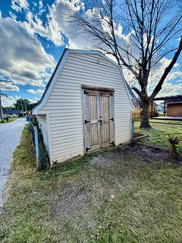 $265,900 | 539 North Raymond Street, Griffith, IN 46319