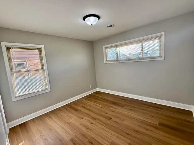 $265,900 | 539 North Raymond Street, Griffith, IN 46319