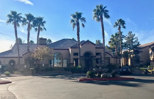 $1,450 | 5055 West Hacienda Avenue, Unit 1056, Las Vegas, NV 89118