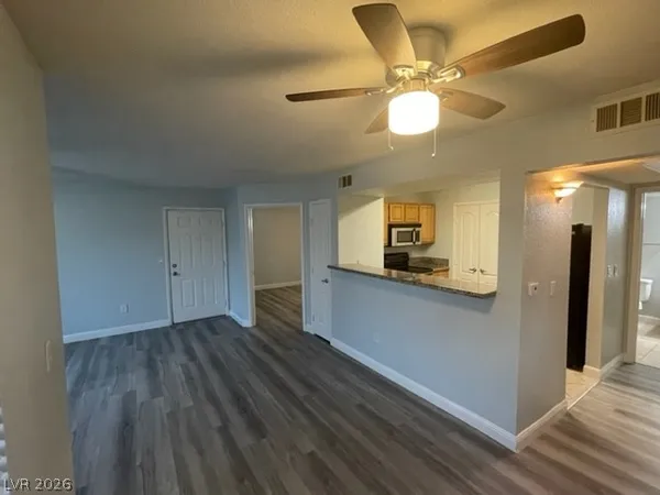 $1,450 | 5055 West Hacienda Avenue, Unit 1056, Las Vegas, NV 89118
