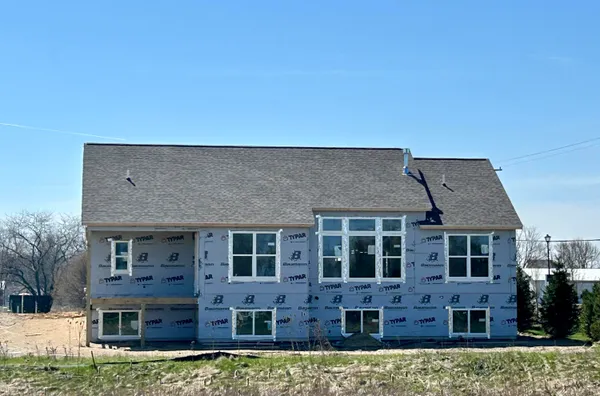$529,900 | 9585 Fields Drive, Zeeland, MI 49464