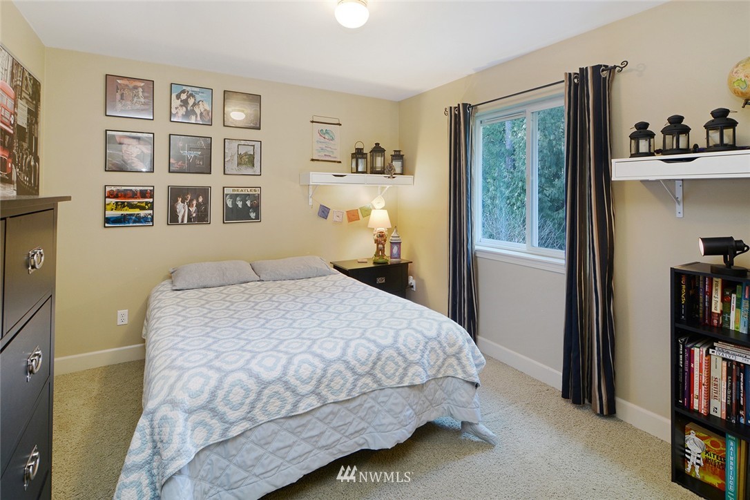 5637 Northeast Foster Road Bainbridge Island, WA 98110 - Photo 15 of 25 Gallery Image 15