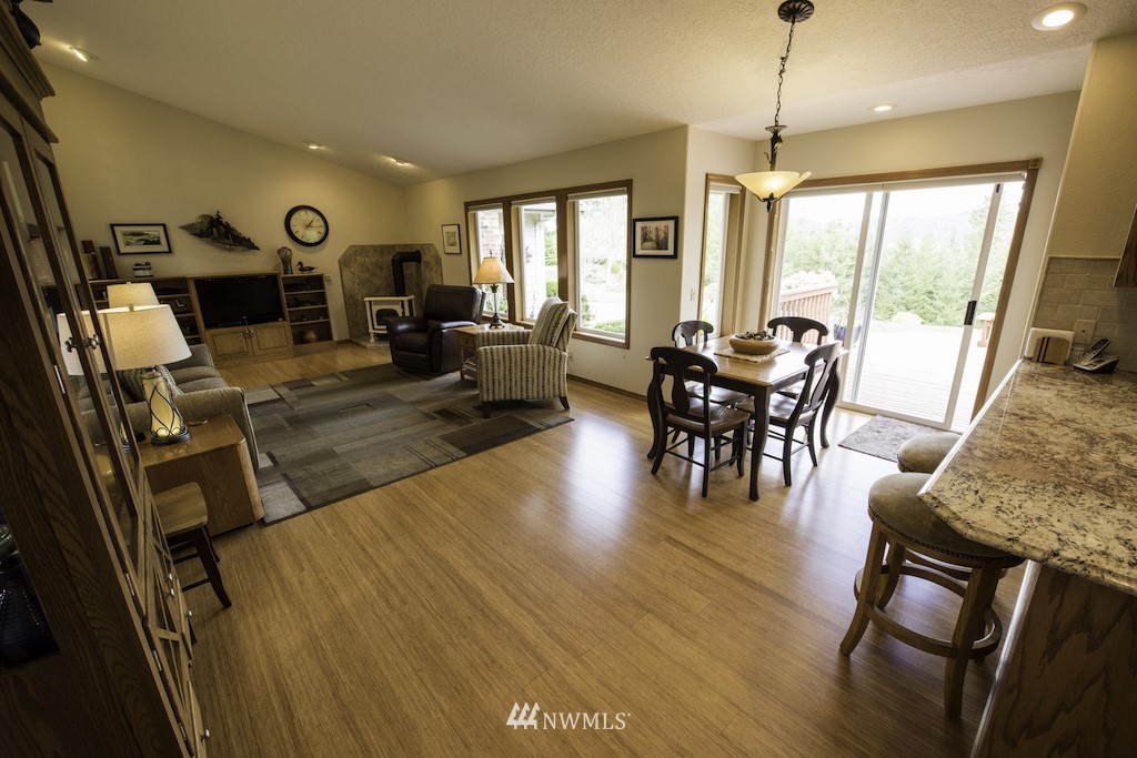 126 Rue Creek Road Raymond, WA 98577 - Photo 16 of 25 Gallery Image 16