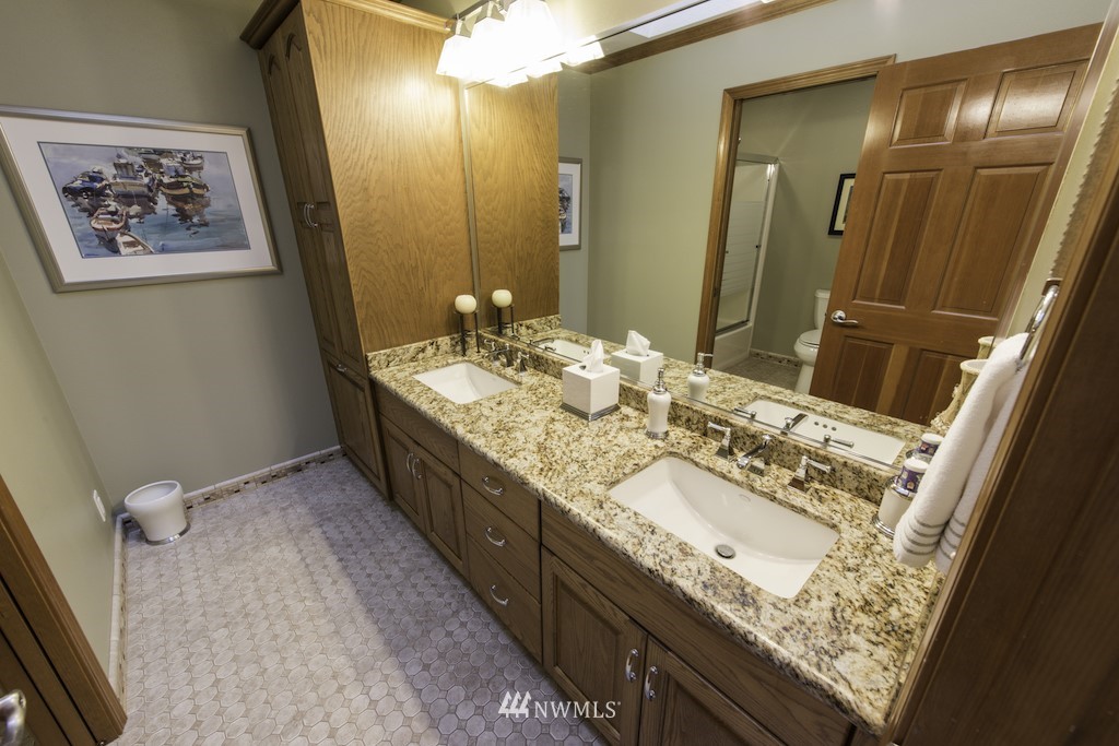126 Rue Creek Road Raymond, WA 98577 - Photo 21 of 25 Gallery Image 21