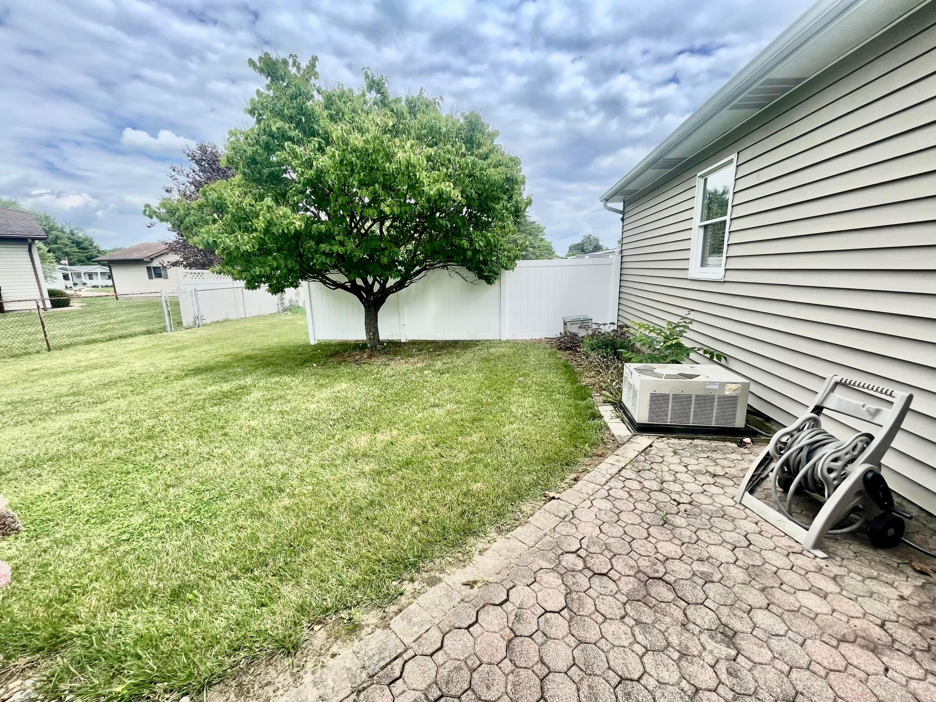 404 Ridgedale Drive Circleville, OH 43113 - Photo 5 of 42 383FF470-0DBB-4C43-9705-A31D831F3B78