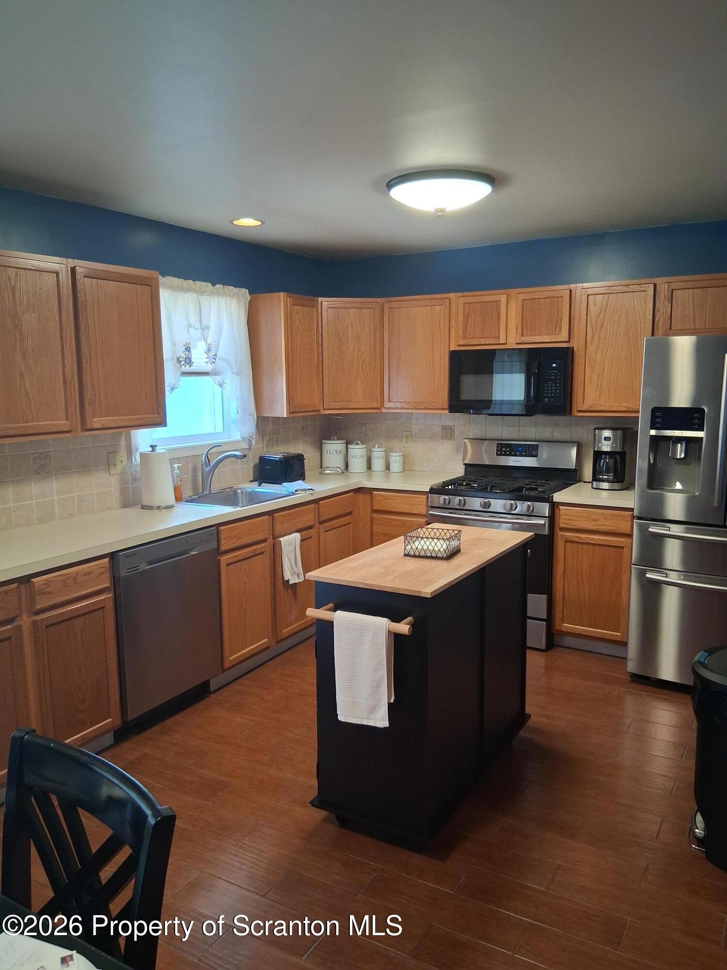 1104 Chicory Court Exeter, PA 18643 - Photo 12 of 23 20260301_153130