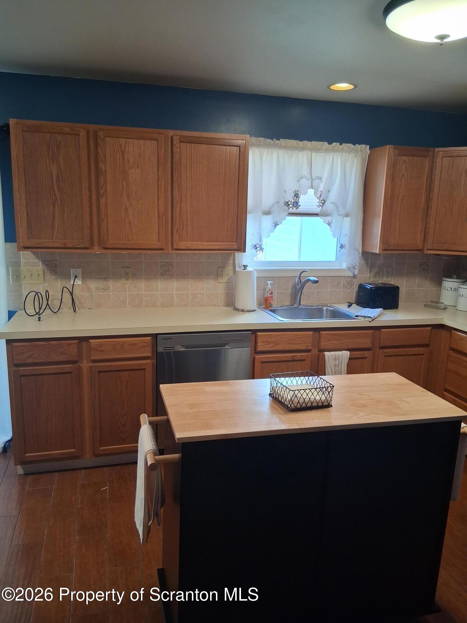 1104 Chicory Court Exeter, PA 18643 - Photo 10 of 23 20260301_153119