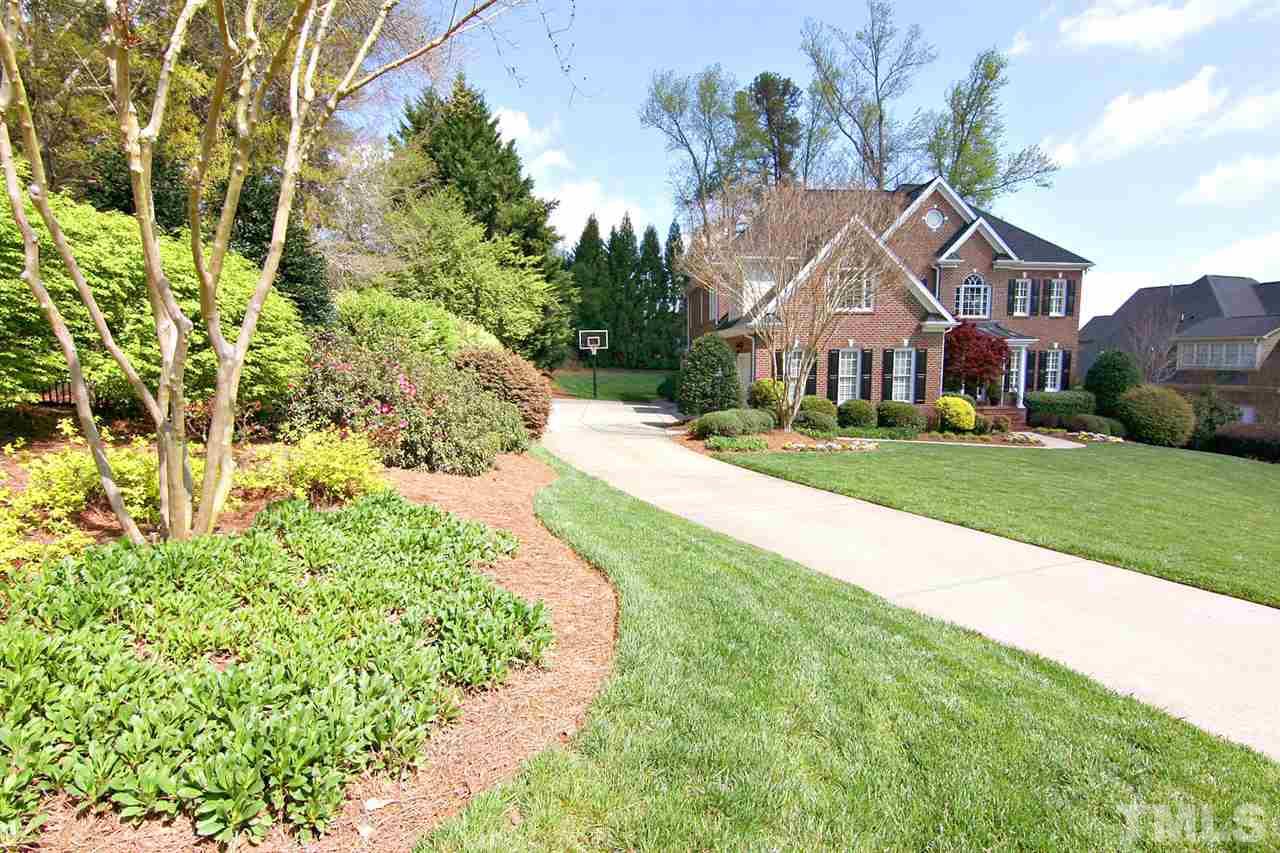 2917 Elmgate Way Raleigh, NC 27614 - Photo 3 of 25 Gallery Image 3